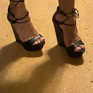 High wedges I will say 5” but confortable